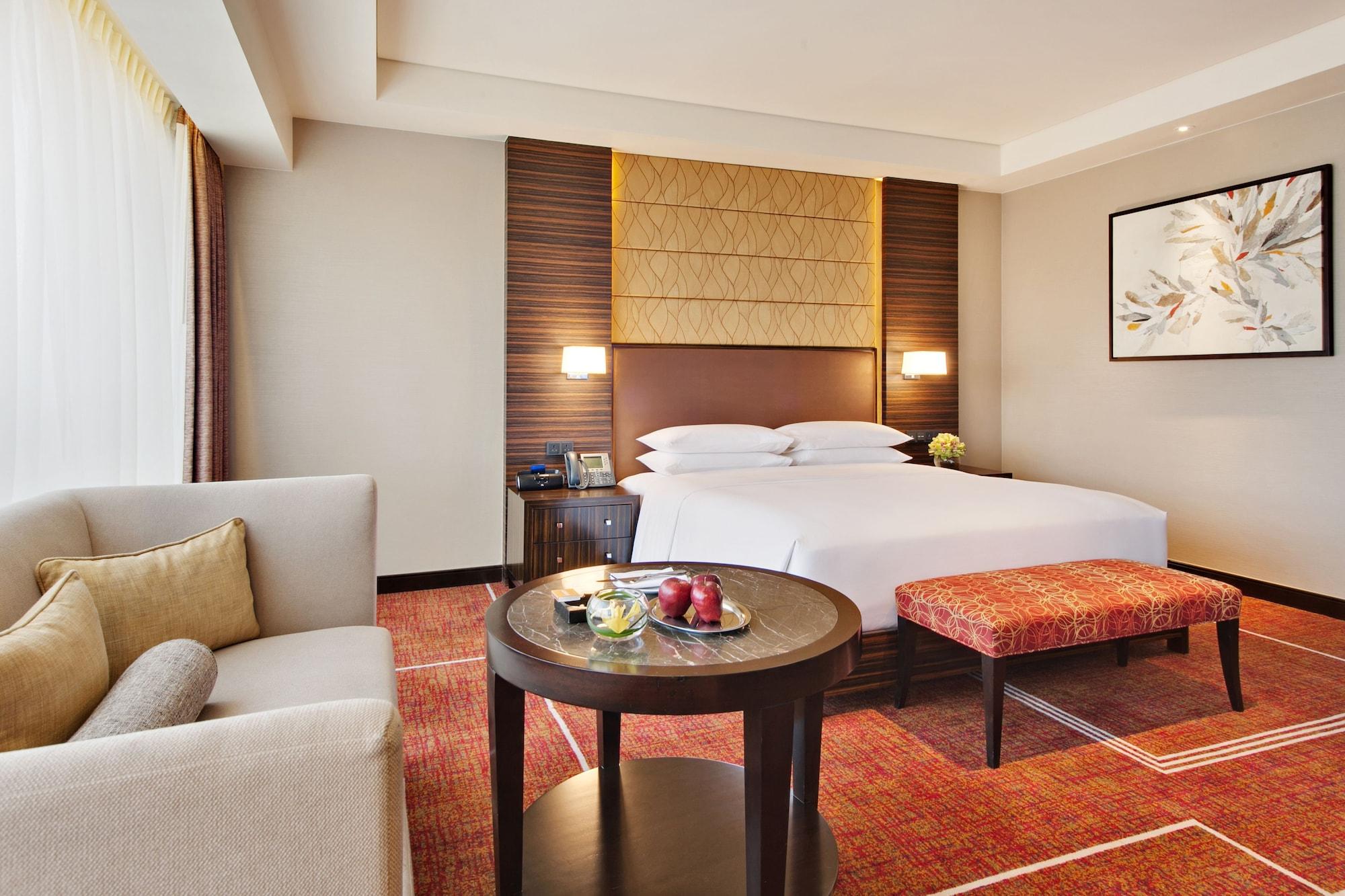 Hotel Hyatt Regency Manila Of Dreams 5*